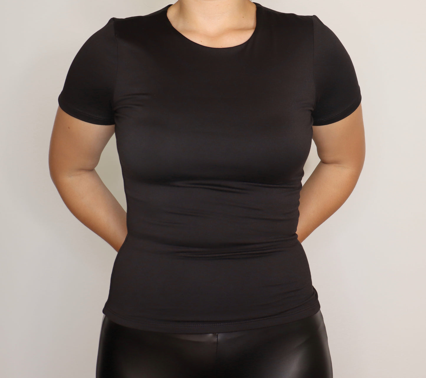 Crew-Neck Double Layered Top