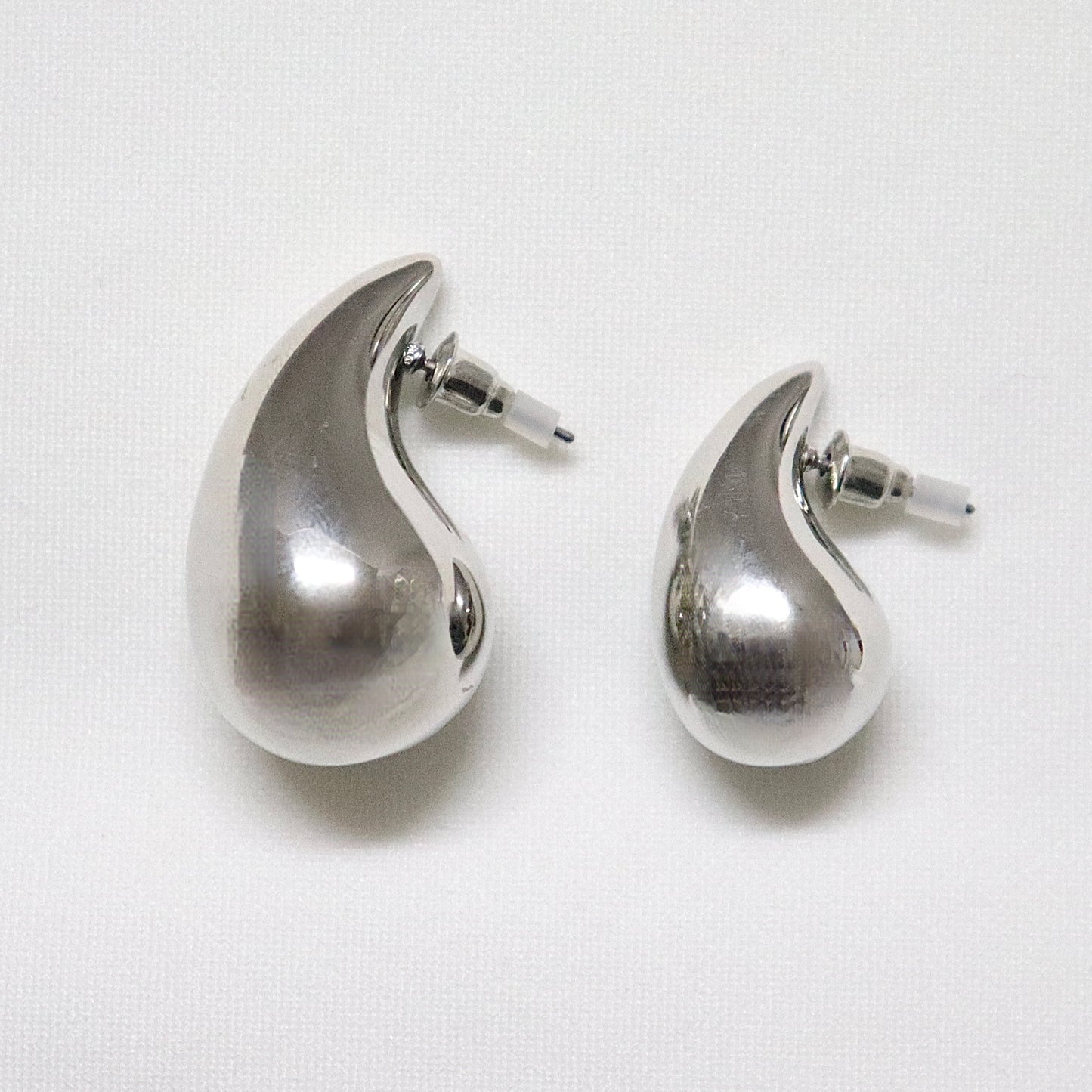 Medium Teardrop Earrings